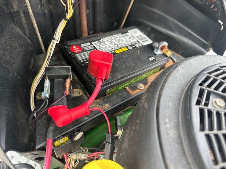 john-deere-la120-image-26