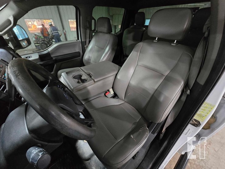 2019-ford-f350-image-9