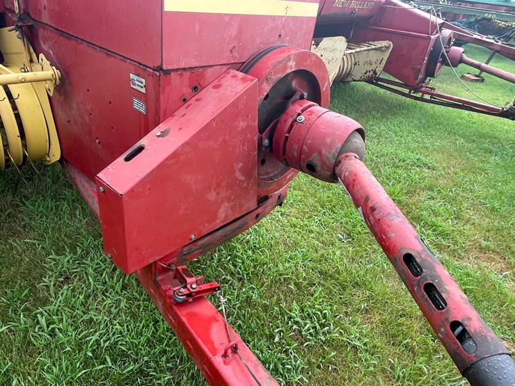 new-holland-570-image-23
