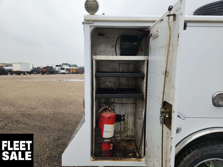 2020-ford-f550-image-28