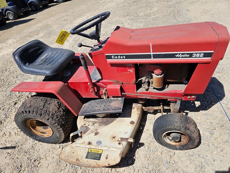cub-cadet-382-image-6