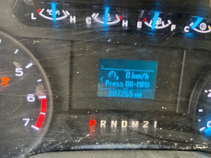 2017-ford-f250-xl-image-9