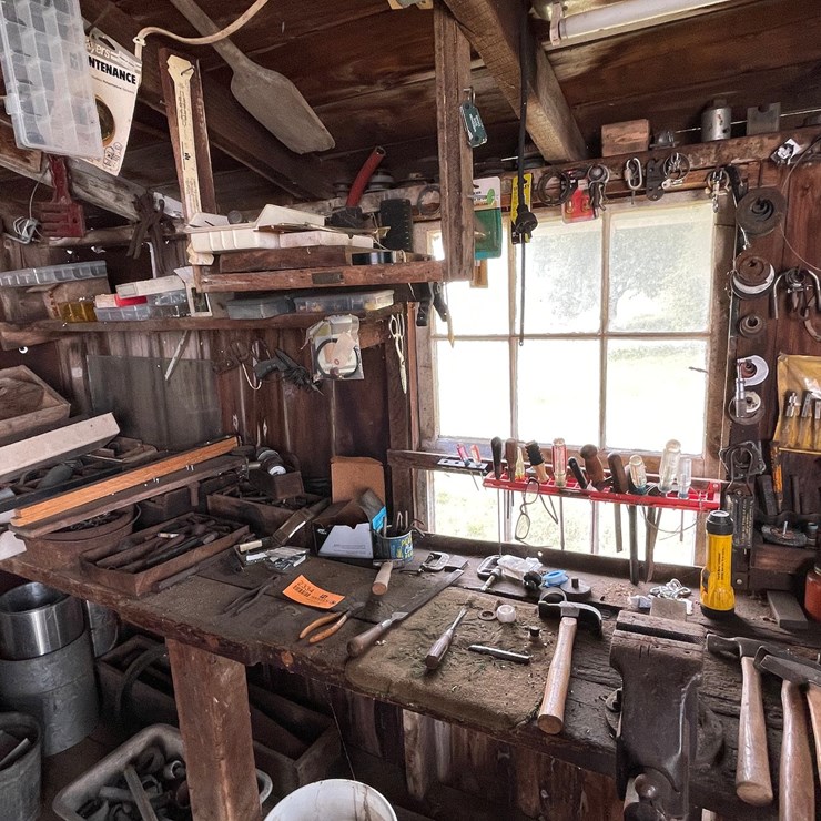 #2334 • Content of Workbench