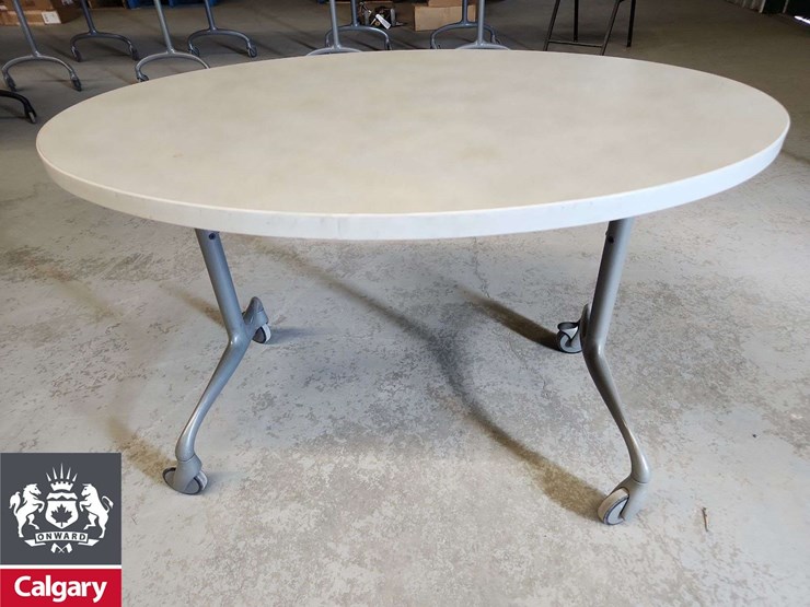 small-rolling-table-image-1