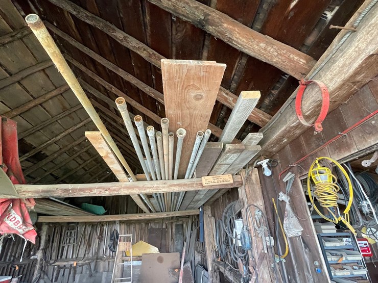 #2341-•-all-contents-in-rafters-image-1