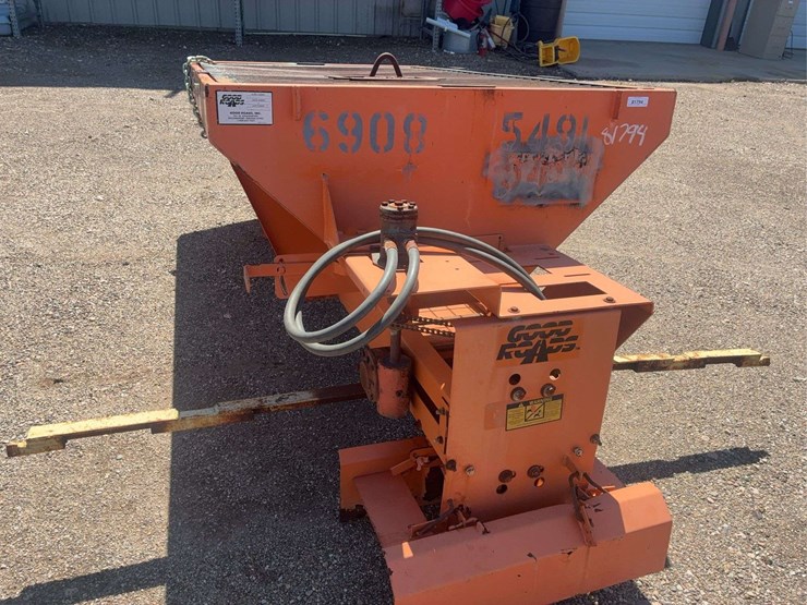 good-roads-2yd-"v"-box-image-8