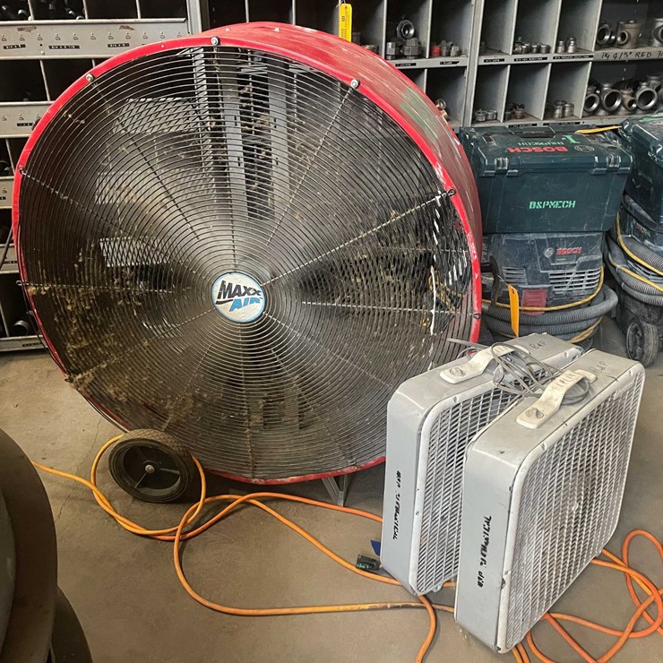 #4069 • Maxx Air Barn Fan with (2) Box Fans