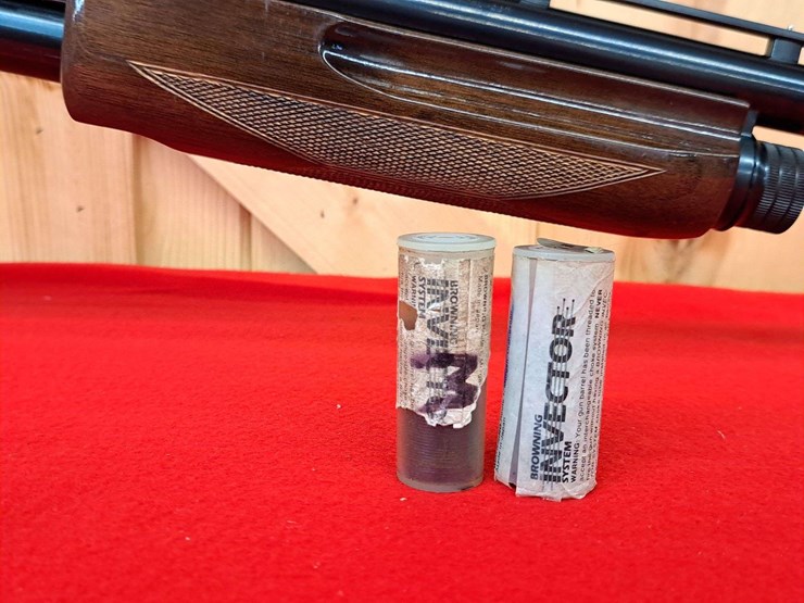 browning-invector-bps-12-gauge-pump-action-shotgun-image-15