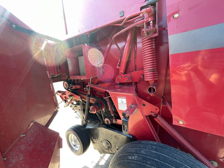case-ih-rbx561-image-24