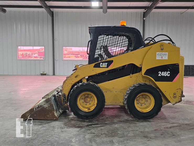 2011-caterpillar-246c-image-5