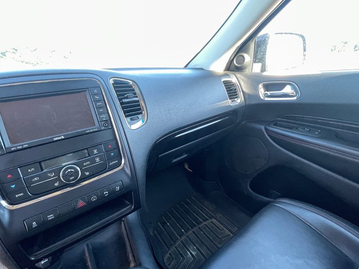 2013-dodge-durango-image-17