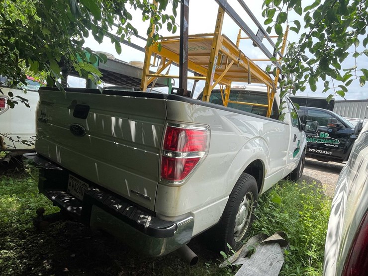2014-ford-f150-xl-image-5