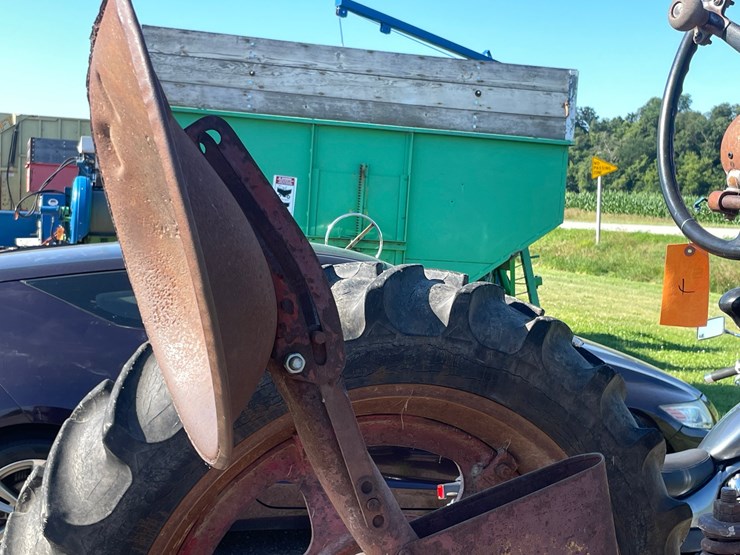 #1021-•-farmall-h-tractor-image-12