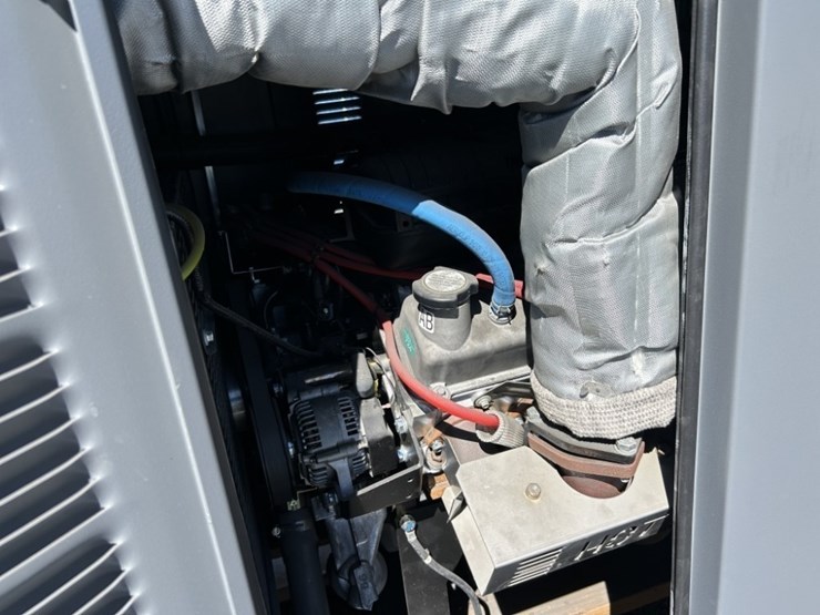 2011-generac-35-kw-image-14