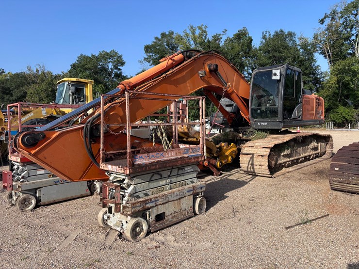 #39079-•-hitachi-zx350lc-5n-excavator-|-for-parts/repairs-image-15