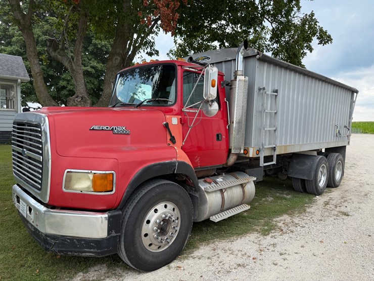 1995-ford-l9000-image-2