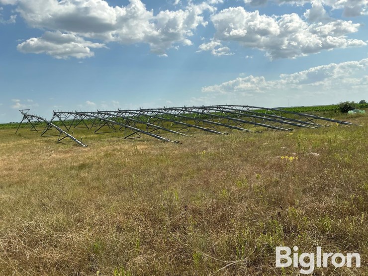 valley-8000-9-tower-pivot-image-8