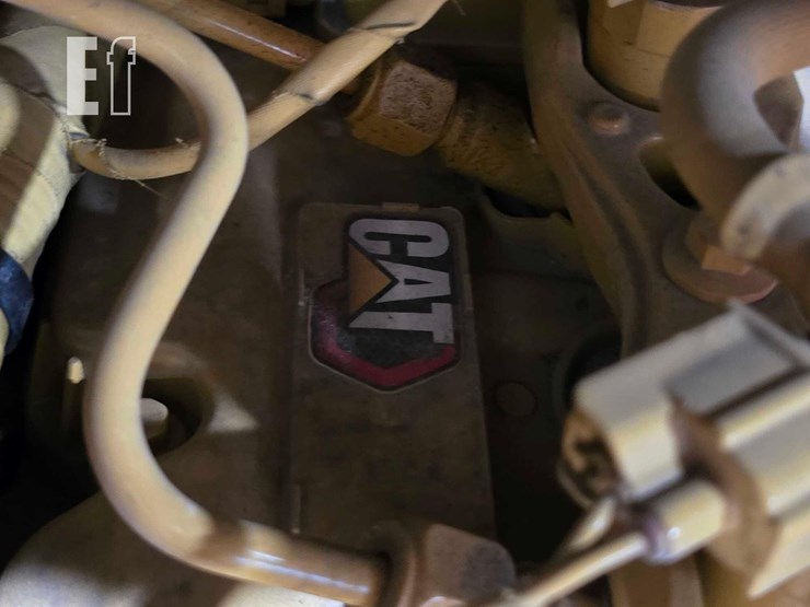 2025-caterpillar-255-image-25