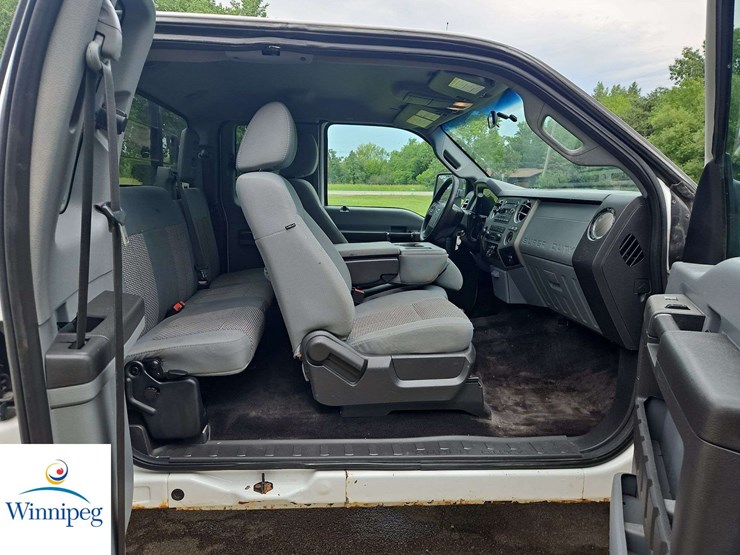2011-ford-f250-image-23
