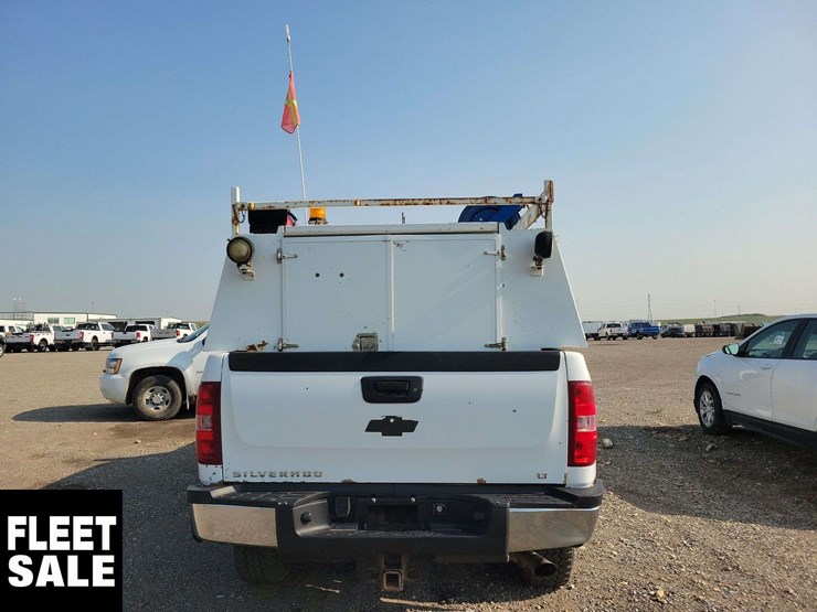 2013-chevrolet-silverado-3500hd-lt-image-7