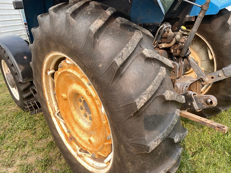ford-7740-image-12