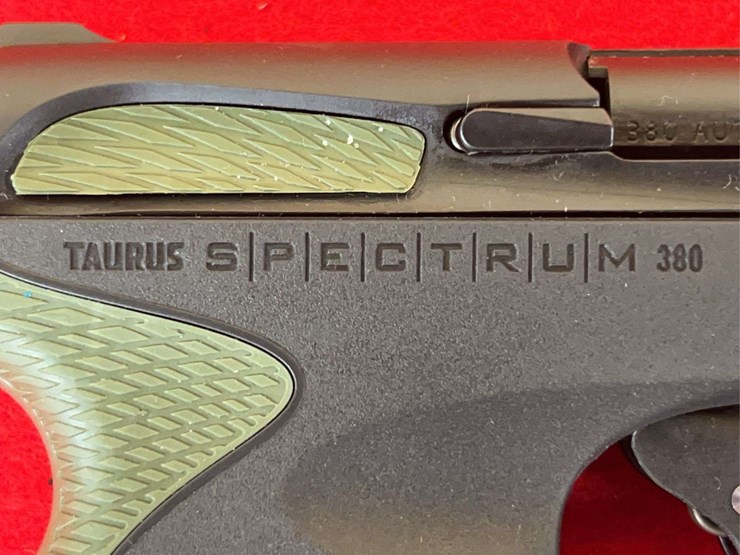 taurus-spectrum-.380-acp-semiauto-pistol-image-10
