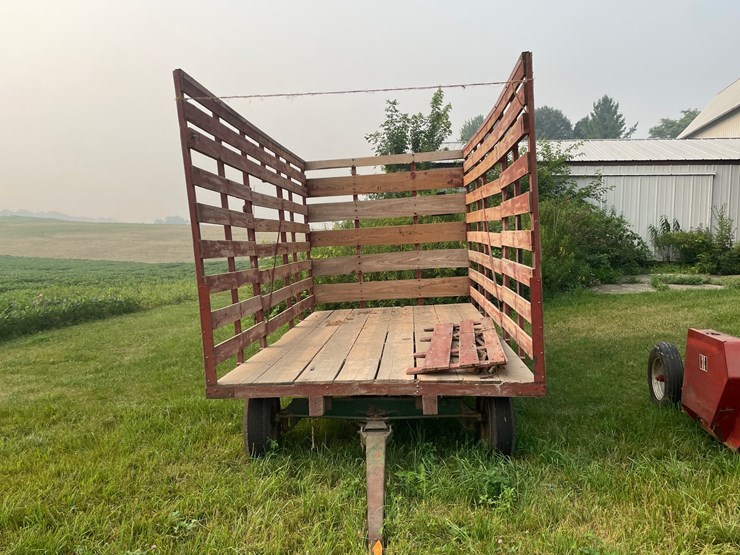 #2268-•-16'-hay-wagon-image-2