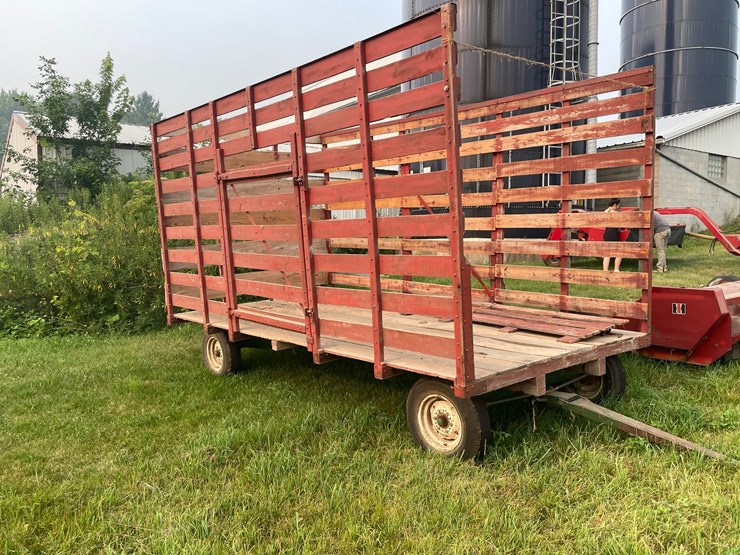 #2268-•-16'-hay-wagon-image-3