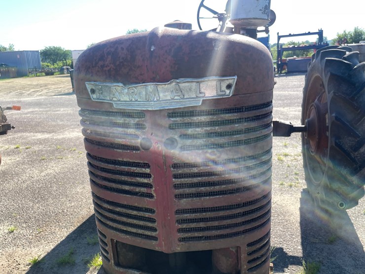 #1021-•-farmall-h-tractor-image-29