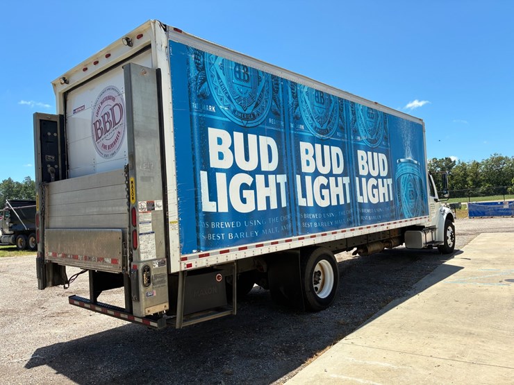 #9941-•-2017-freightliner-m2-box-truck-image-4