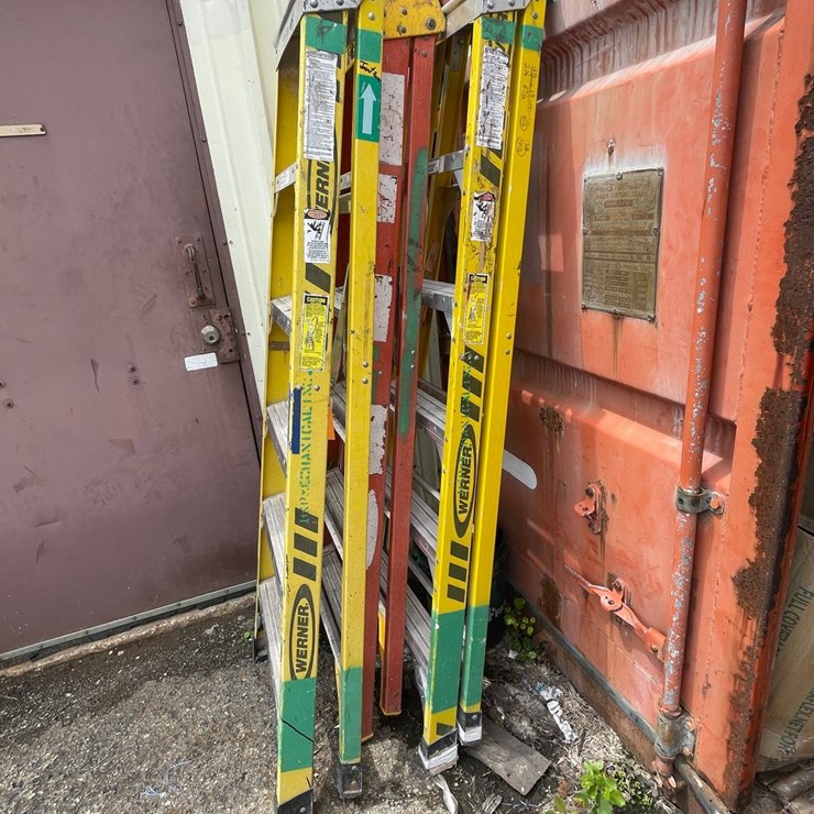 #1158 • (3) Fiberglass Step Ladders