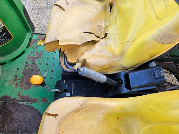 john-deere-gator-image-21