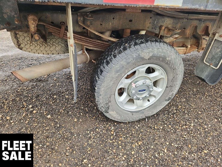 2013-ford-f350-image-12