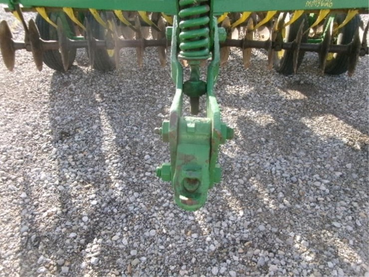 john-deere-bw-image-15