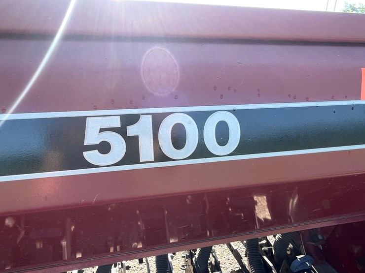 case-ih-5100-image-11
