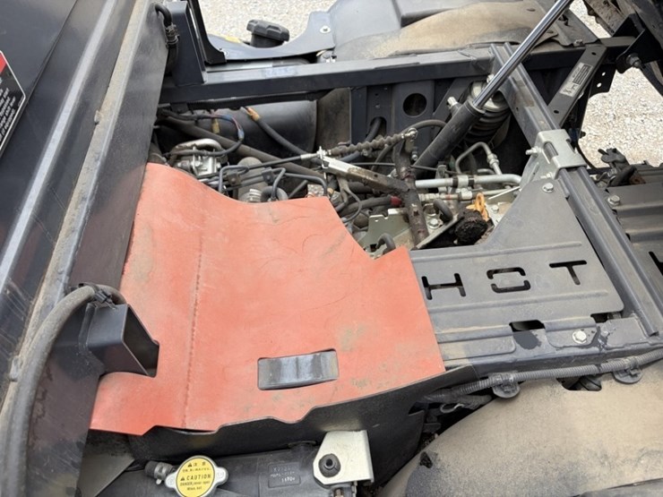 2014-kubota-rtv-x1100cwl-a-utility-cart-image-9