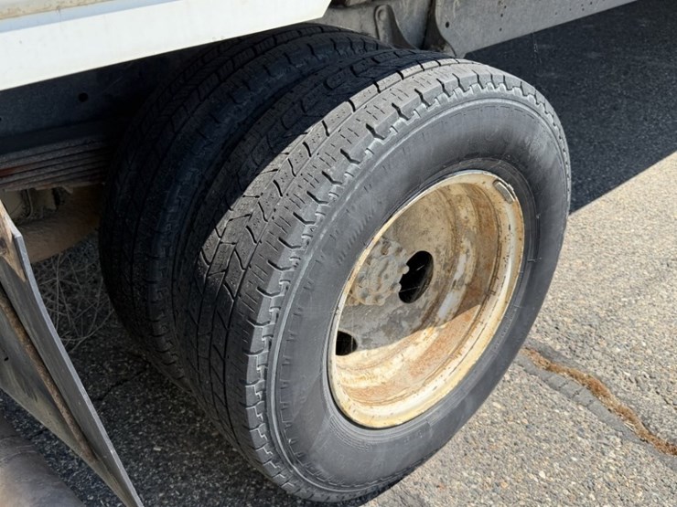 2014-ford-e450-sd-image-18