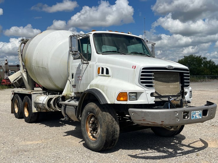 2007-sterling-l9500-image-3