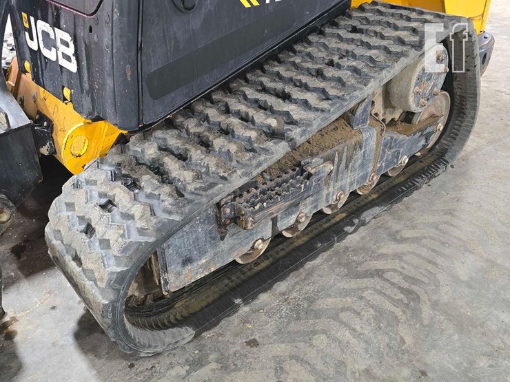 2022-jcb-3ts-8t-image-25