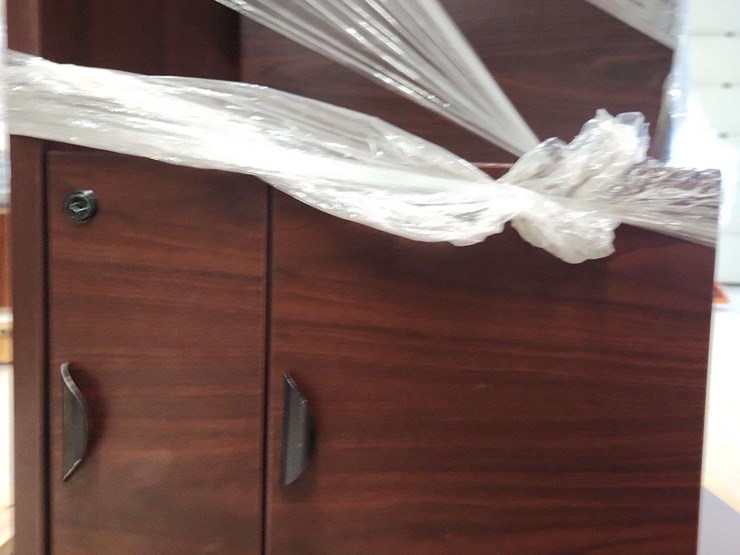 office-desk-image-4