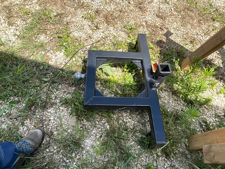 #3336-•-3-point-universal-plate-image-7