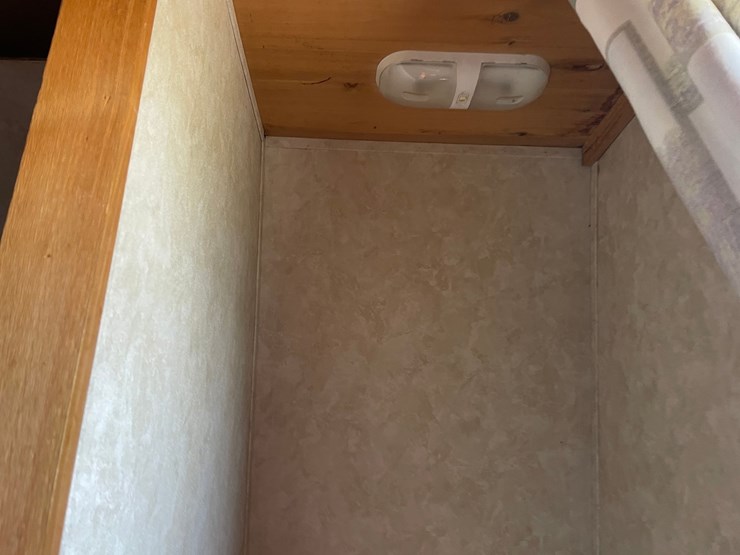 #5830-•-2007-dreamshak-ice-house/camper-trailer-(sells-bill-of-sale)-image-15