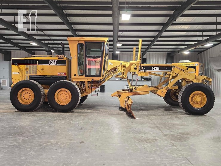 2006-caterpillar-143h-image-6