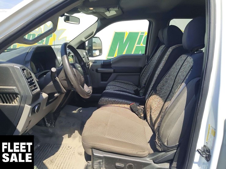 2020-ford-f350-image-14
