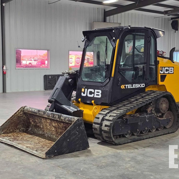 2022 JCB 3TS-8T