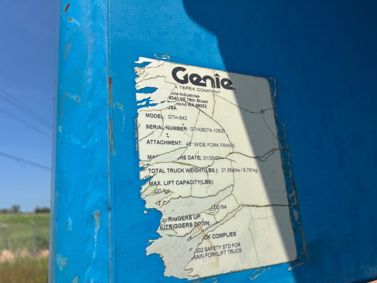 2007-genie-gth842-image-5