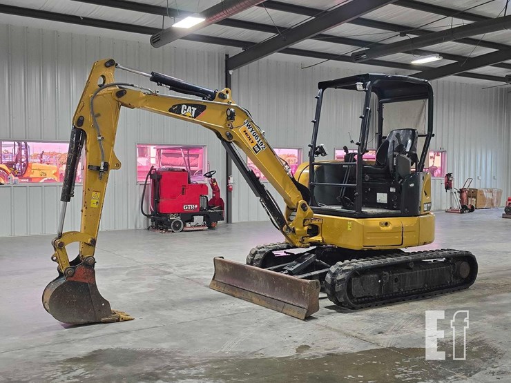 2019-caterpillar-303.5e2-cr-image-1