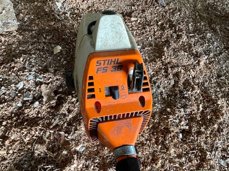 #2290-•-stihl-fs36-weed-wacker-and-dayton-leaf-blower-image-12