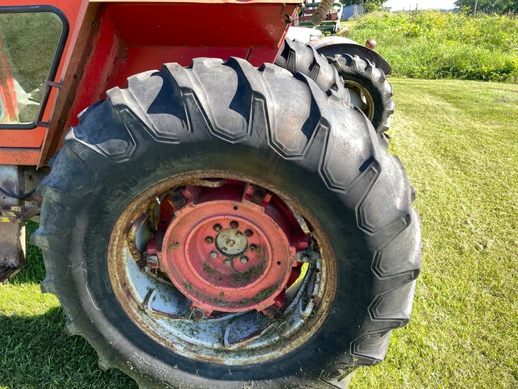 massey-ferguson-1085-image-7