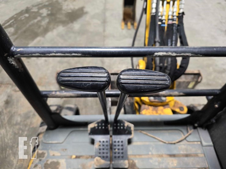 2019-caterpillar-303.5e2-cr-image-18